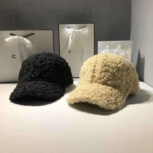 2021 New Hat Womens Winter Teddy Wool Black Baseball Cap Korean Casual Wild Cap Mens Tide Student Warm Hat