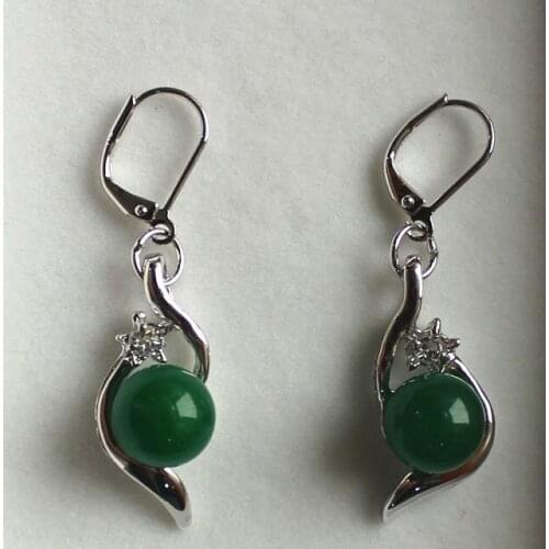 New! noble 10mm green jades bread earring