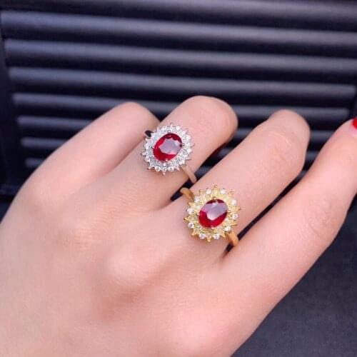 Fashion Jewelry Oval Golden Rings Inlay Red Zircon Womens Bridal Wedding Accessories High Grade Anniversary Gifts