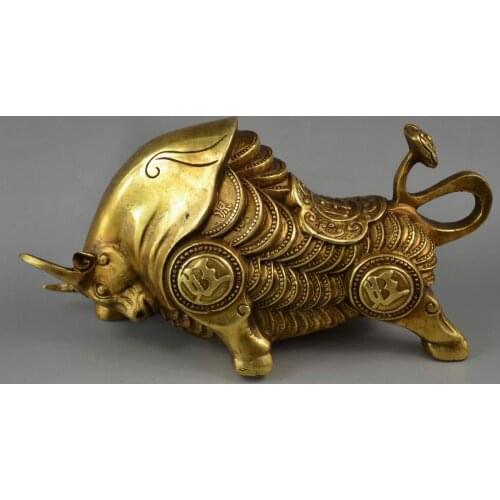 19.7 cm * / Chinas rare manual hammer brass lifelike statue of bullfighting metal handicraft