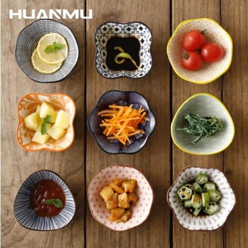 4Pcs/Set Ceramic Pickles Dish Plate Set Japanese Creative Seasoning Dish Household Small Salad Sauce Dish Plate For Kicthen