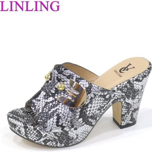 African Party Shoe Decorated with Rhinestone Elegant Fashion Casual Shoes Women Sandals Plus Size42 2021 Summer Woman Slippers