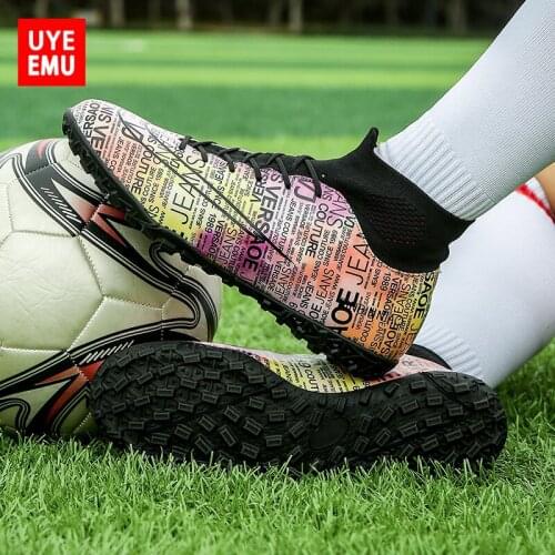 UYEEMU Football Boots