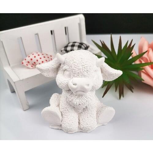 DW0242 PRZY Year of the Ox Candle Moulds Zodiac Cow Mold Silicone Baby Cow Mold Soap Molds Bull Clay Resin Moulds