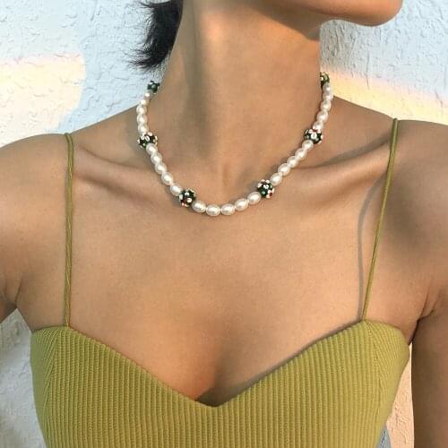 Jewelry Fashion Imitation Pearl Retro Necklace Alloy Personality Girl Heart New Clavicle Chain