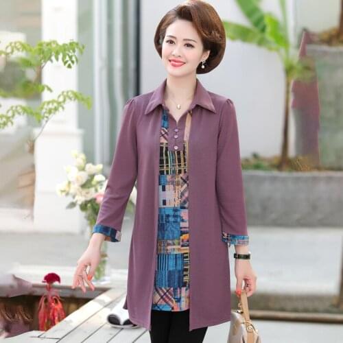 Fake Two Pieces Women Clothing Long Sleeve T-shirt Top Spring Fall 2021 New Plus Size Loose Middle Age Mother Print Tee Pullover