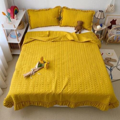 1PC Summer Bed Quilt Geometric Stripe Duvet for Beds Single Size Edredones Yellow Color Queen Size Bedspread Colchas Para Cama