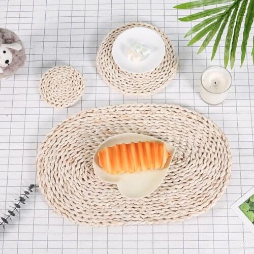 Round handmade corn woven insulation mat anti-scalding Anti-hot simple kitchen straw Non-slip Pad Mat Table Coasters Bowl Pad