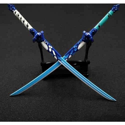 Alloy Sword 2pcs Weapon 18cm Weapon Accessories Weapon Model Ornaments Hanging Ornament Cartoon Style Gift Children Outdoor Toys
