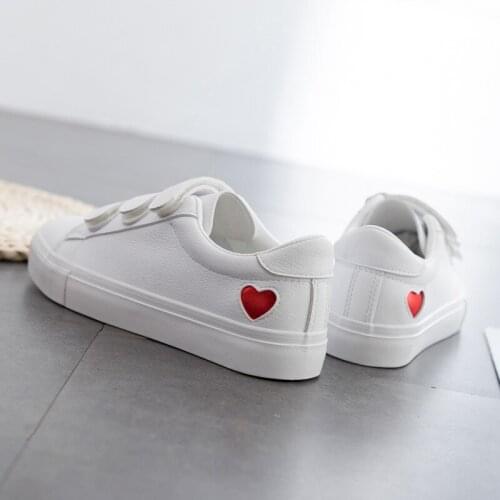 Woman Leather Shoes 2019 Spring New Fashion Women Shoes Casual High Platform PU Leather Heart Girls Casual White Shoes Sneakers