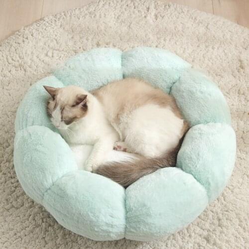 Cute Cat Bed Flower Shape Cats Winter Warm House Cute Coral Fleece Round Cushion Beds for Small Dog Kitten Kennel Mattress House