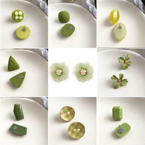 Green Earrings suitable for womens light luxury temperament simple Earrings four leaf flower mesh flower Square Earrings