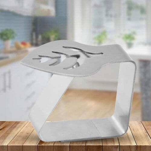 Sturdy 4Pcs Useful Easy to Install Table Cover Clip Thicken Tablecloth Clip Rust Resistance for Outdoor