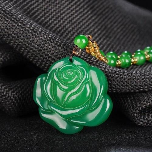 Natural Ice Pink Chalcedony Rose Hand Carved Pendant Fashion Jewelry Mens and Womens Agate Pendant Gift Accessories