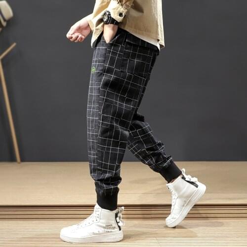 Japanese Vintage Fashion Men Jeans Loose Plaid Casual Cargo Pants Men Wide Leg Harem Trousers Streetwear Hip Hop Joggers Pants