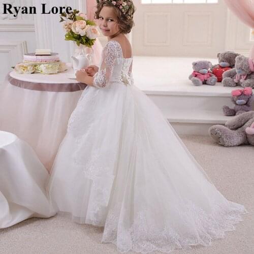 Elegant Ball Gown Fower Girl Dresses 2020 3/4 Sleeves Princess Dress For Weddings Scoop Neck Holy First Communion Pageant Gowns
