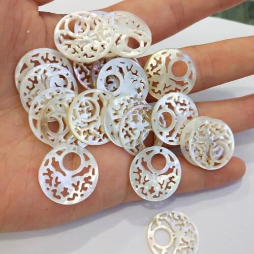 Trendy Natural Shell Pendant Charms Fancy DIY Hollow Flower Carved Jewelry Pendants Necklace Earring Making Size 20x20mm