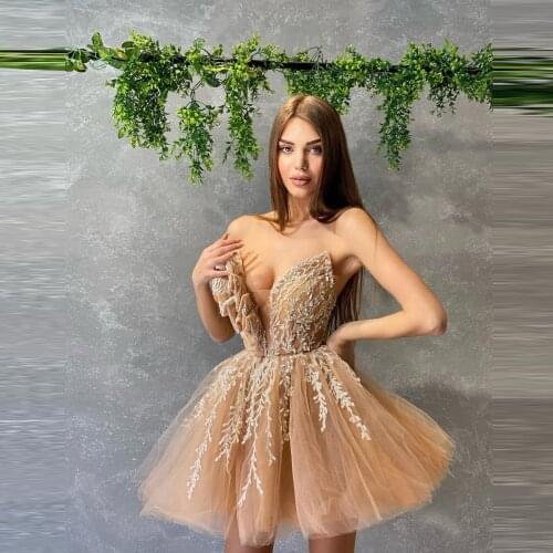 Sexy Short Tulle Prom Gowns Strapless Mini Length Puffy Lace Appliques Beadings Party Pageant Girls Evening Dress