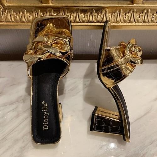 Fashion Big Chains Women Slippers Stone pattern Square Toe Slip On Slides Summers Beach Square Heel Gold Silver Slippers Shoes