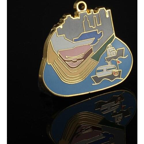 New design metal badge personality trend die casting zinc alloy badges