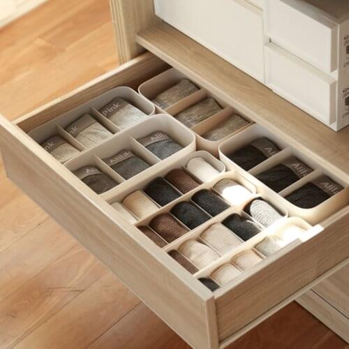 Multi-Compartment Plastic Storage Box Wearables Watch Necklace Storage Box Underwear Underwear Storage Box Can Be Superimposed