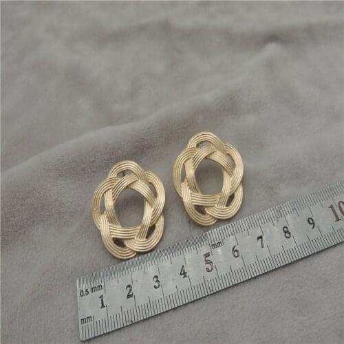 Jewelry Manufacturers Selling Fashionable Joker Street Snap In Europe And The Contracted Stud Earrings Ta79 Temperament