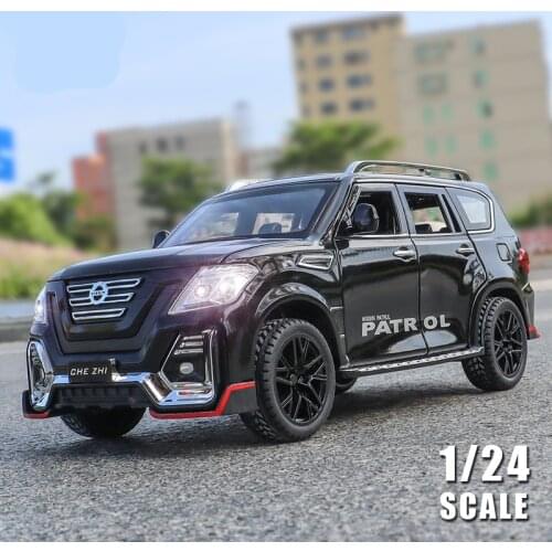 1:24 Nissan Patrol Alloy Car Model Diecasts Metal Simulation Toy Modified Off-road Vehicles Model Sound Light Childrens Toy Gift