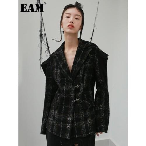 [EAM] Loose Fit Plaid Cuff Metal Buckle Woolen Coat Parkas New Lapel Long Sleeve Women Fashion Tide Autumn Winter 2021 1DD2402