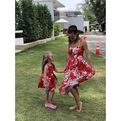 Family Matching Outfits Summer Hot Selling Printed Sling Sleeveless Parent Child Dress Women Mother Daughter Kids Girls Clothes