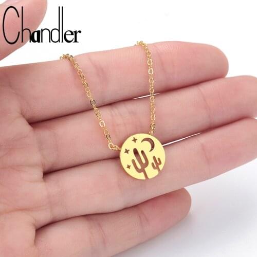 Chandler Hot Cactus Round Disc Necklace For Girls Stainless Steel Moon Star Desert Night Charm Chockers Birthday Gift Wholesale