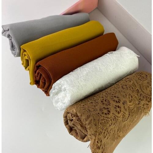 Luxury Custom Gift Box Foulard Lace Edges Scarf Women Floral Lace Hijab Arab Headscarf for Women Islam Shawls Wrap Turbante