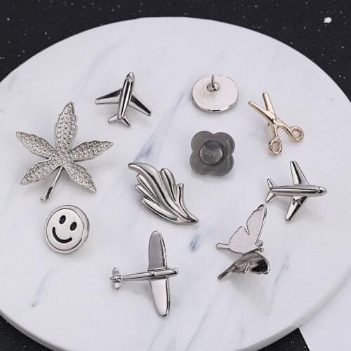 Vintage Simple Cute Alloy Leaf Butterfly Airplane Brooch Men Women Lapel Pins Suit Dress Shirt Collar Clothing Accessories