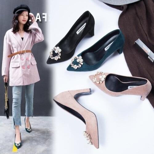 New European And American Style Pointed Pearl Flower Thick Heel High-Heeled Shoes Square heel Pointed Toe Fashion high heels