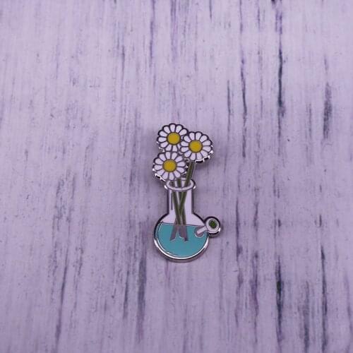 Blossom pin brooch