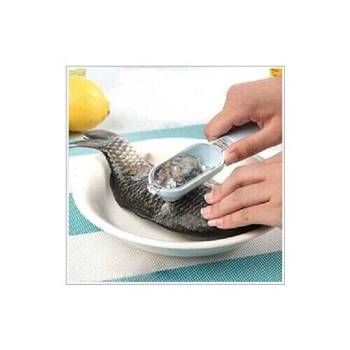 Super practical with cover to avoid fish scales scales easily for flying fish scale scraper