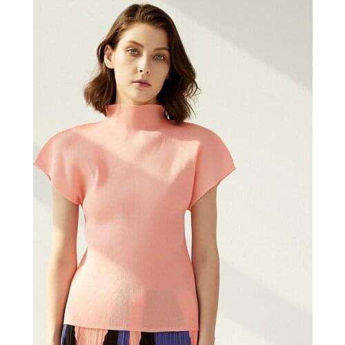 Issey Miyake womens 2022 summer new simple half-high neck slim t-shirt womens all-match small tops womens vests