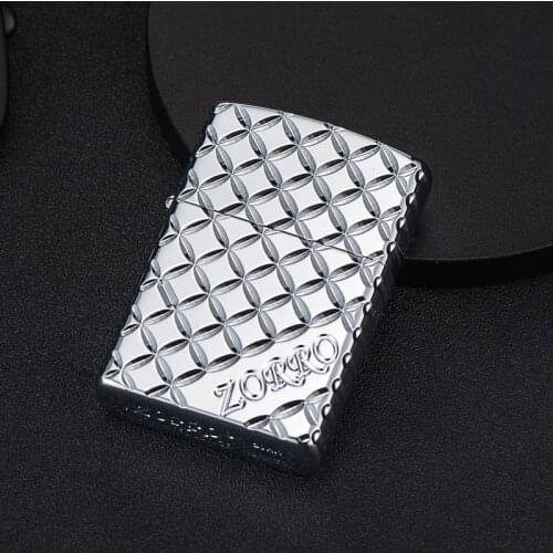 Zorro Carved Kerosene Brass Lighter Fashion New Grinding Wheel Gasoline Lighter Mens Outdoor Accessories Tools To Give Men Gift