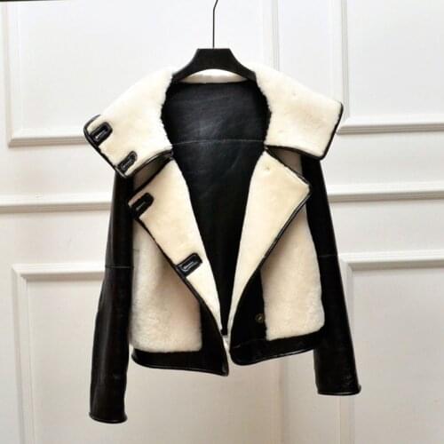 Women Winter Coat 2021 New Fashion Short Casual Parka Merino Natural Real Sheep Fur Jacket Hooded Thick Warm Genuine Leather