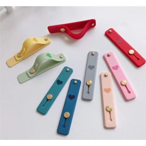 Cute Candy with Heart Color Silicone Wristband Finger Ring Grip Phone Hand Band Holder Universal Push Pull Stick Phone Bracket