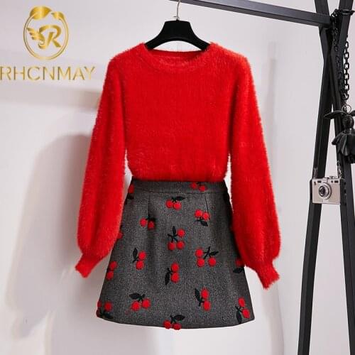 2020 Women Two Piece Set New Fashion Fall Winter Yellow Mohair Lanter Sleeve Pullover And Woolen Embroidery Mini Skirt Set