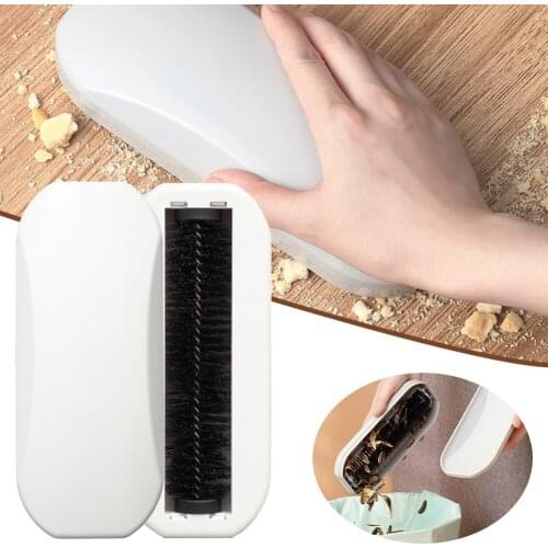 Multifunctional Rolling Bed Brush Floor Dust Removal Brush Household Nutshell Debris Clothes Removal Cleaning Brush
