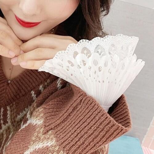 Vintage Womens Pleated Ruffles Decorated Horn Cuffs Hollow Out Embroidery Floral Lace Fake Sleeves Elastic Double Layer M6CD