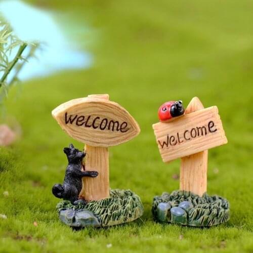 Ladybug Dog Signpost Mini Plants Figure Statue Model Car Ornament Craft Bonsai Decor Miniature Home Fairy Garden Decoration DIY