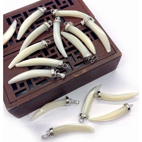 5pcs Natural Shell Sea Shell Pendant Chili Shape White Carving Craft Jewelry Creative Gift Necklace Pendant DIY Design Sense