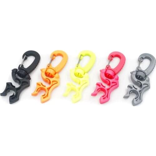 Diving Regulator Hose Underwater Diving Plastic Double BCD Hose Holder Retainer With Rotatable Snap Clip Buckle Hook