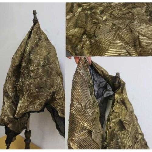 Reflective silver two-color bronzing louver irregular folds three-dimensional texture fabric