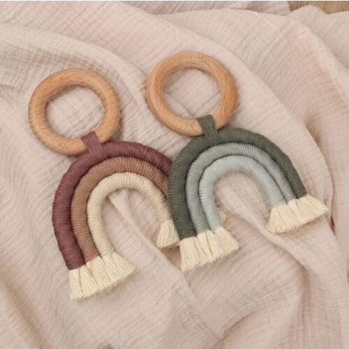 1PC Christmas Baby Rainbow Teething Ring Safety Wooden Teether For Children Kids Baby Care Accessory Shower Gifts D0AF