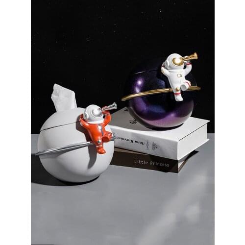Astronaut Resin Tissue Storage Box Decoration Creative Living Room Coffee Table Dining Pumping Box Desk cosmonaut Decoration