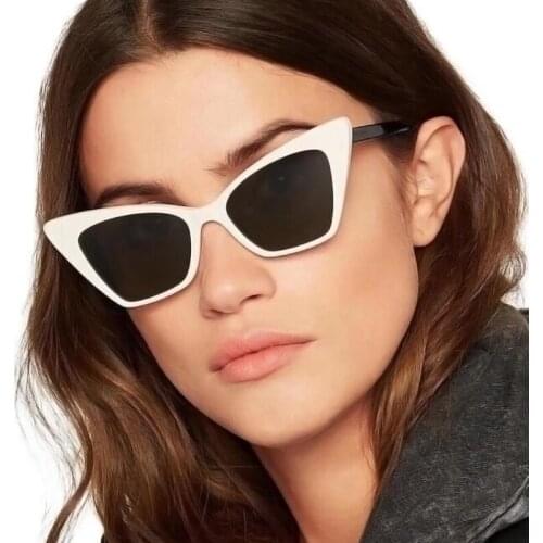QPeClou New Fashion Big Cat Eye Sunglasses Women Vintage Sexy Cateye Frame Sun Glasses Female Trendy Show Shades UV400