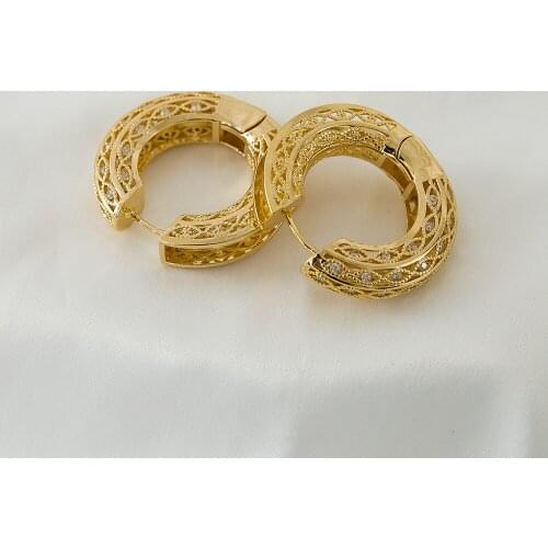 Shining Bling Exquisite Circle Inlaid Crystal Hollow Out Earring For Women Wedding Gift Party Attendance 2021 New Design